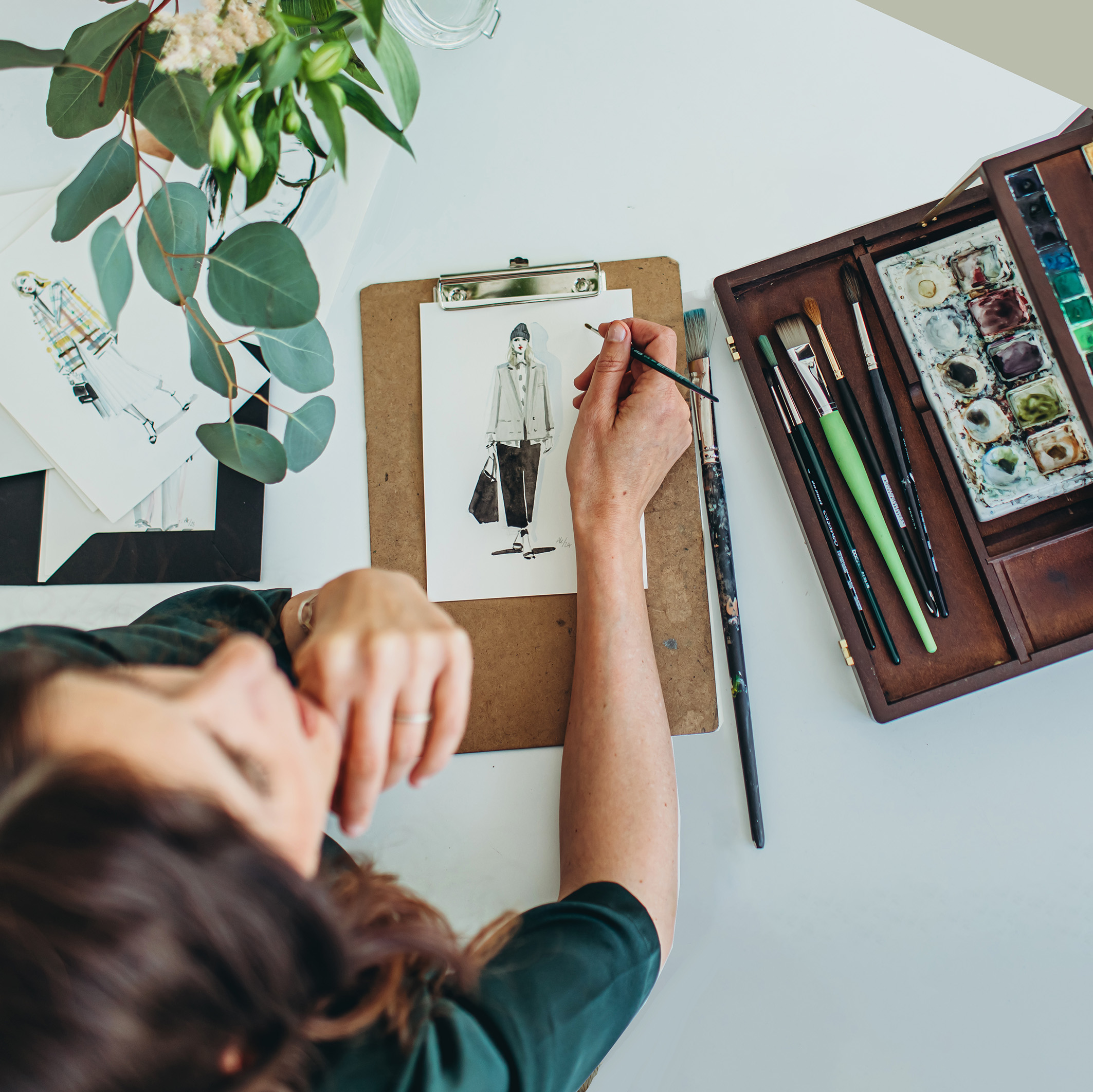 Event Illustratorin mit Modezeichnung